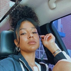 Meet your Posher, Tionne